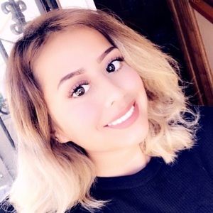 Meet your Posher, Jasmine